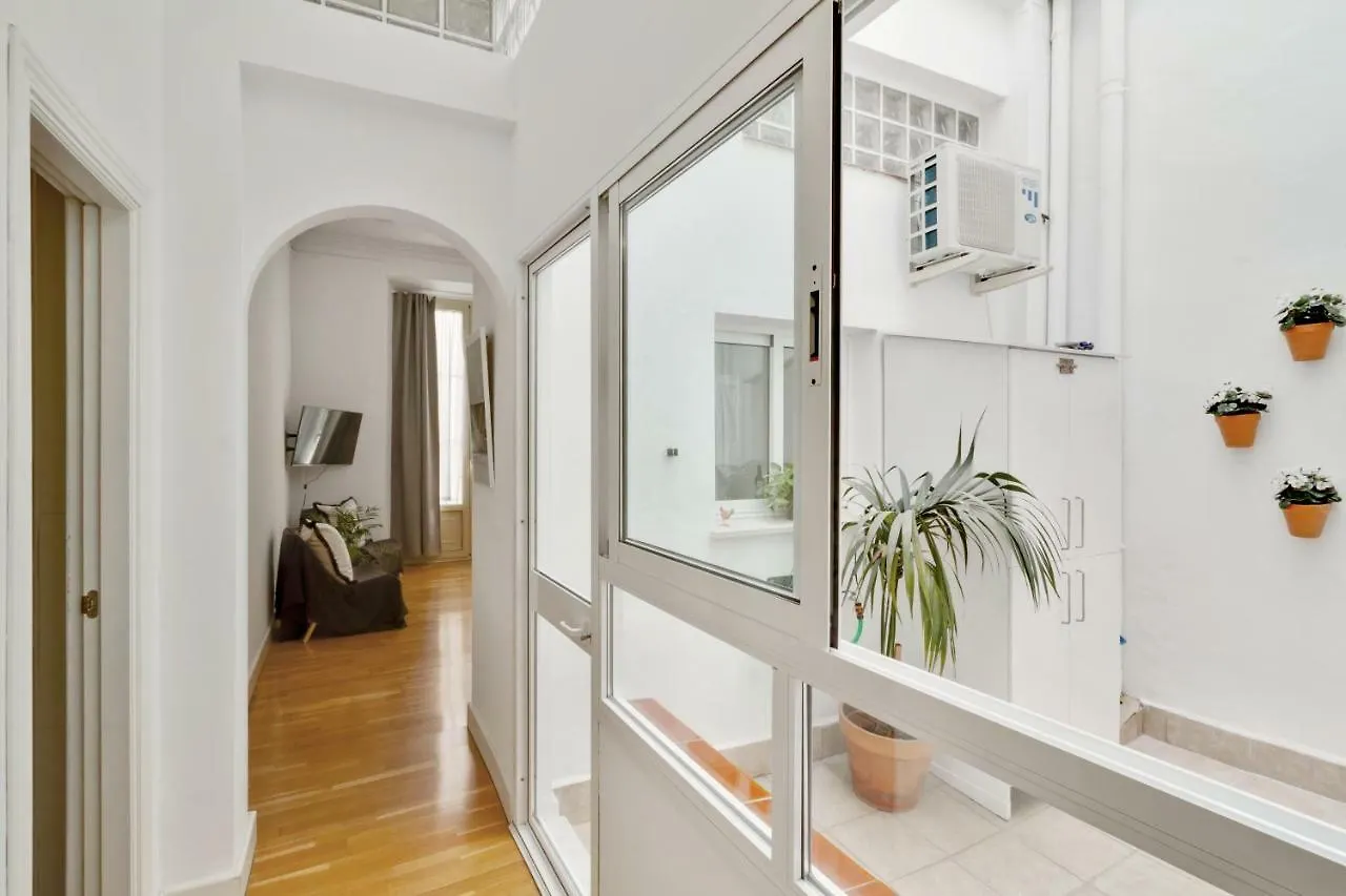 Del Parque Flats Letran Apartment Malaga